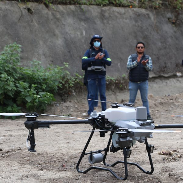 HUIXQUILUCAN CUMPLE | Con drones y tecnología de punta, el gobierno de @RominaCDV logra el 100% de las metas para sanear la Presa «El Capulín»