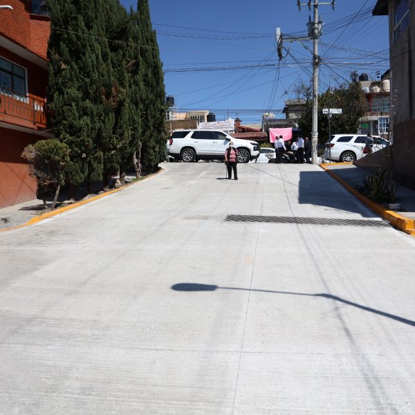 ¡Más obras para #Huixquilucan! Entregan la renovada carretera Dos Ríos-San Ramón en la Zona Tradicional