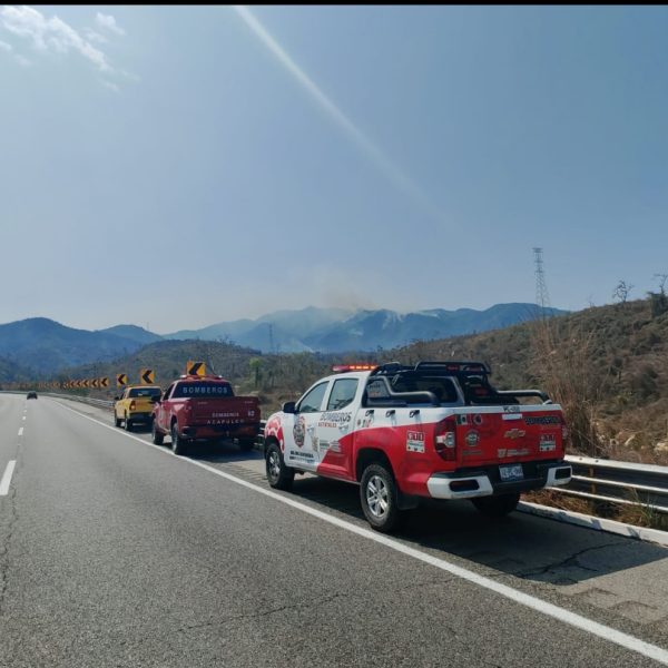 ¡Fuego consume el Parque Nacional El Veladero! Incendio forestal arrasa con más de 500 hectáreas entre #Acapulco y Coyuca de Benítez
