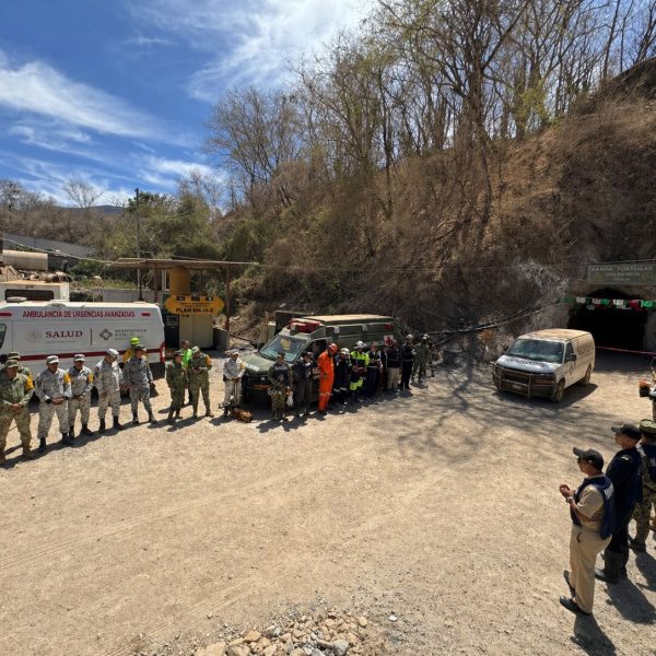 #PorSiNoLoViste Termina la búsqueda en Sinaloa: localizan sin vida al último minero atrapado en El Rosario. Tras 33 días de labores ininterrumpidas y 783 horas de trabajo, equipos de rescate hallaron el cuerpo de Leandro Isidro Beltrán