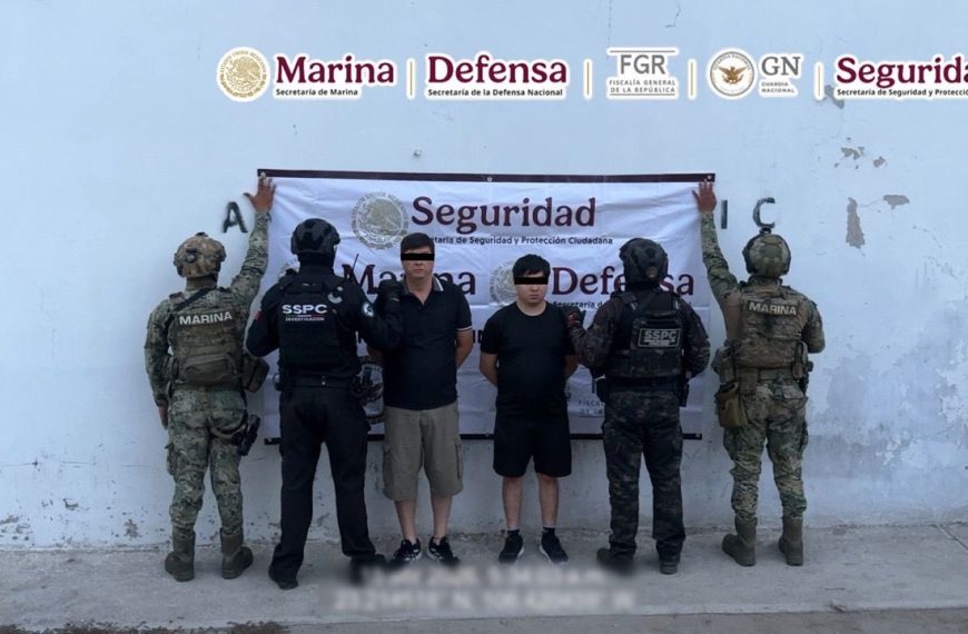 ¡Fuerte golpe a Los Chapitos en Mazatlán! Fuerzas federales detienen a dos operadores y decomisan arsenal de guerra