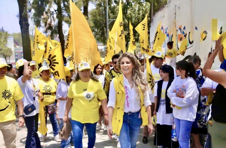 ¡El Sol Azteca vuelve a las calles! Nora Arias (@AriasNora), presidenta del PRD CDMX, reactiva la movilización territorial